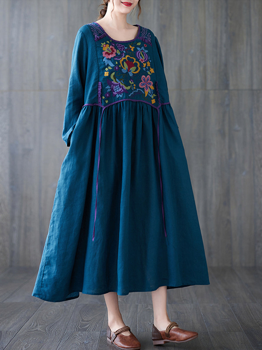 Embroidered round neck dress