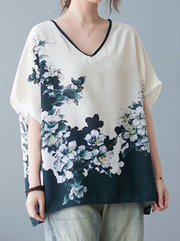 Art printed V-neck top