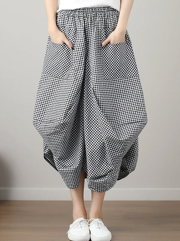 Loose and slim plaid skirt