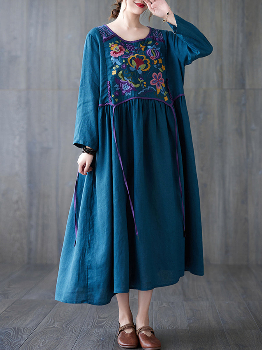 Embroidered round neck dress