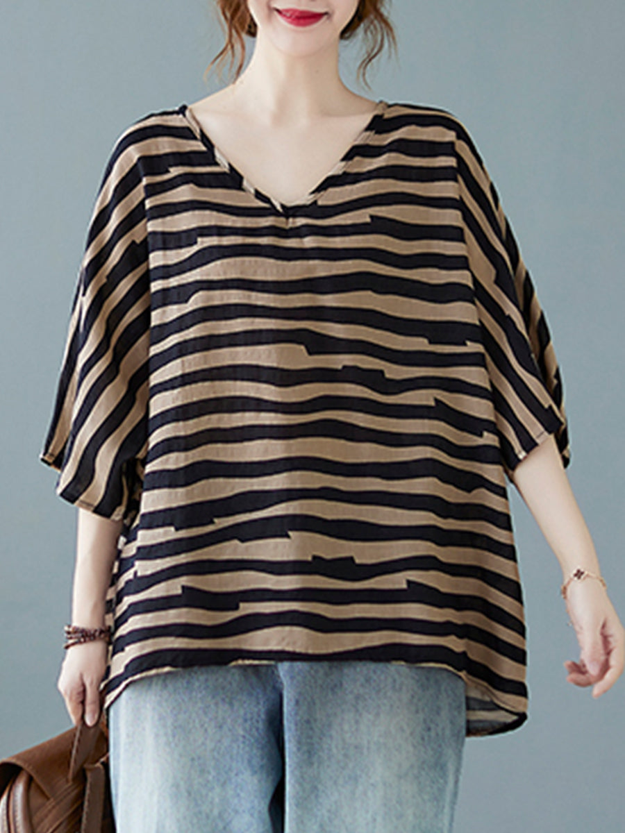 Horizontal striped V-neck shirt