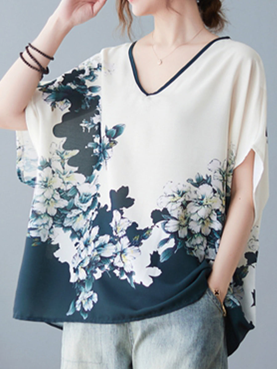 Art printed V-neck top