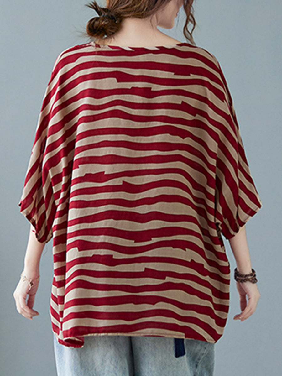 Horizontal striped V-neck shirt