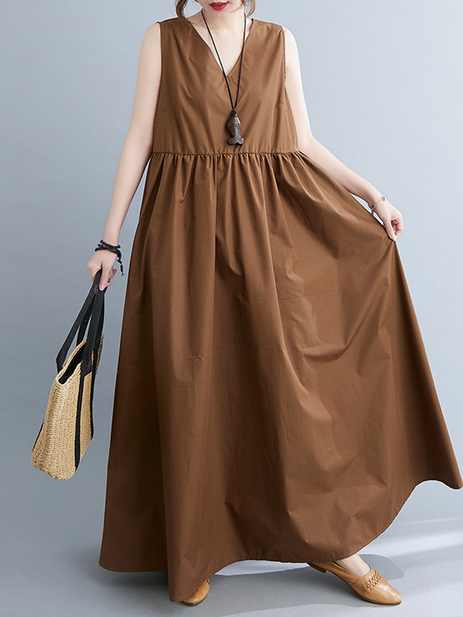 Large V-neck sleeveless dress